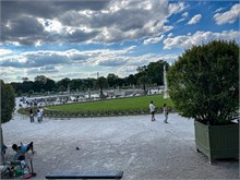11-Luxemborg Gardens